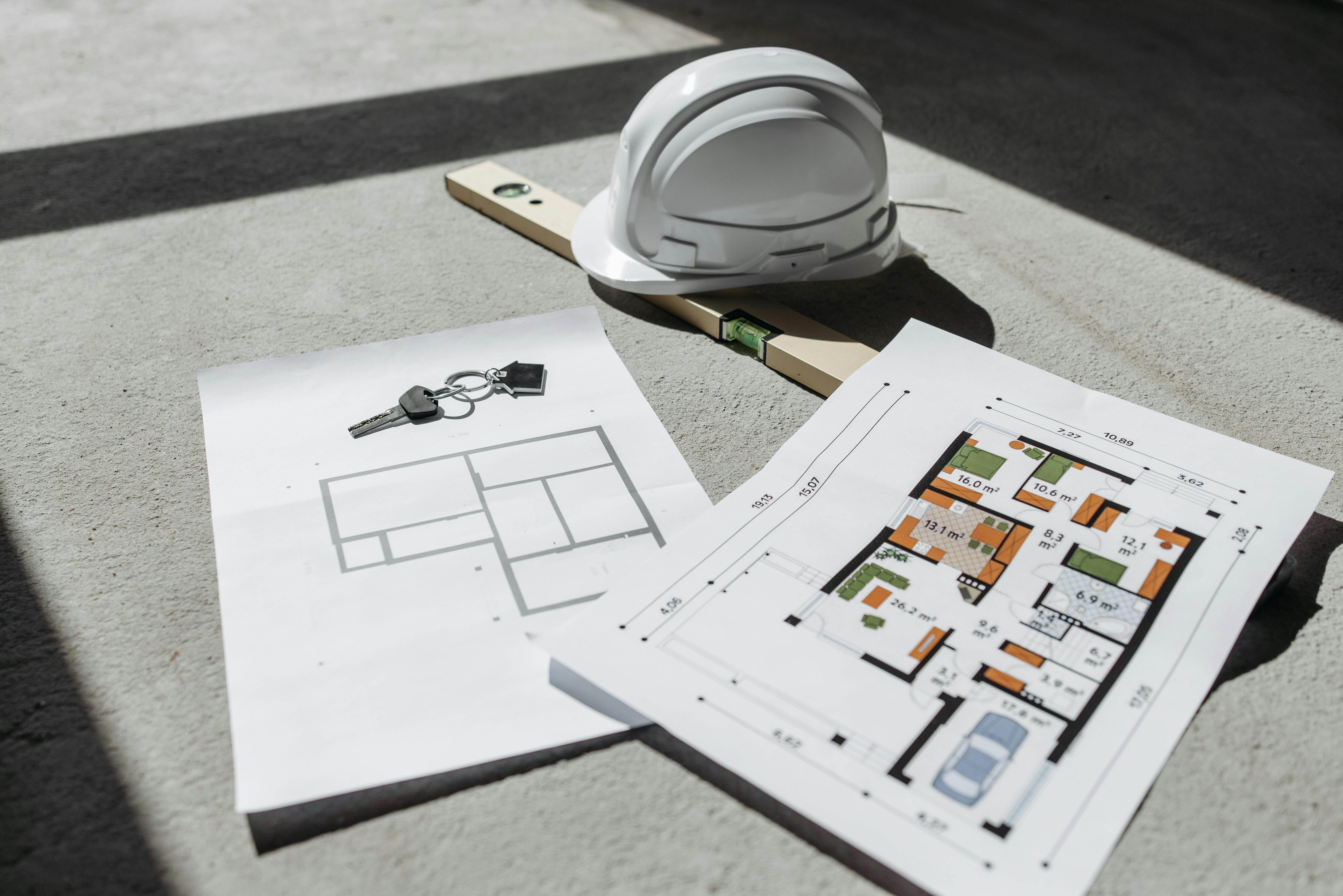 Bauplan und Helm